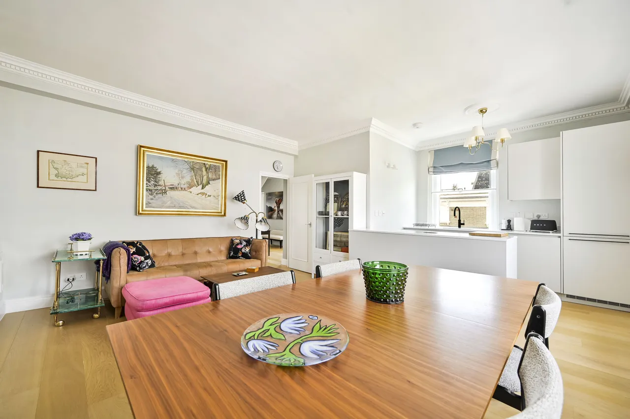 Flat 2, 9 Redcliffe Square, London, photo 8