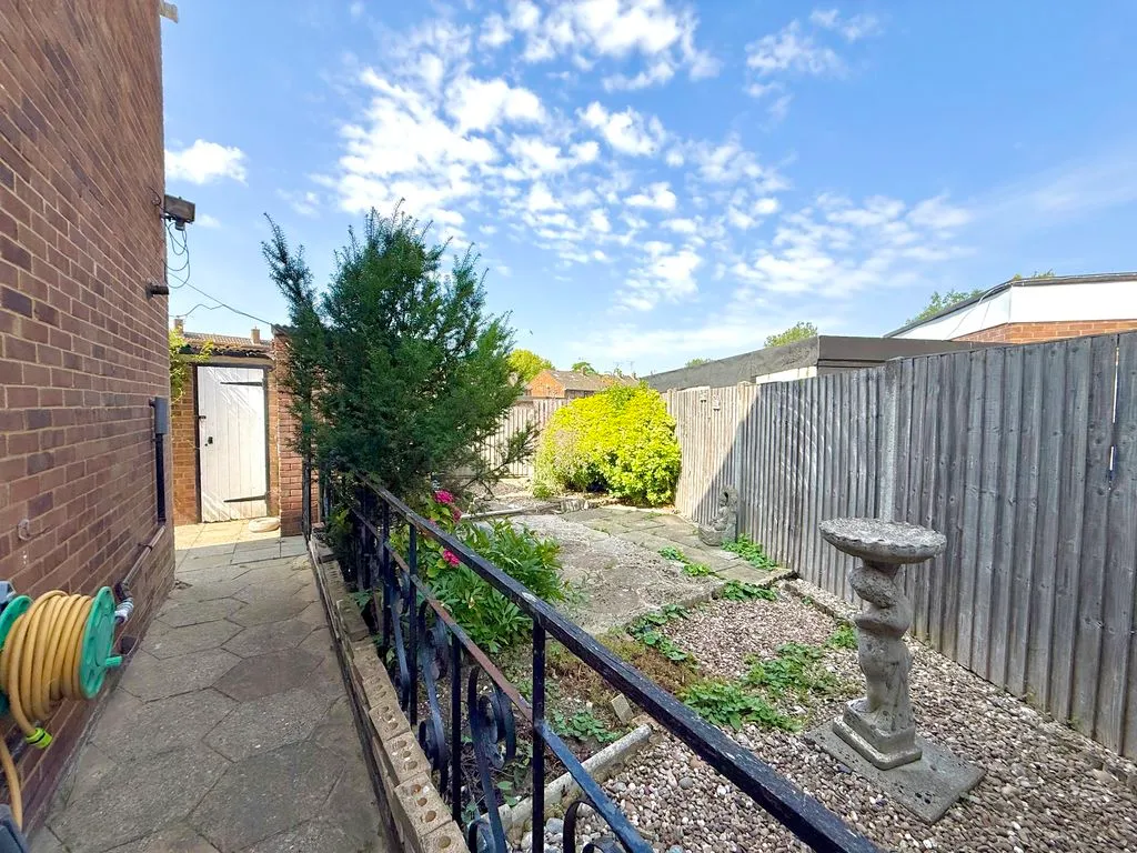 Amhurst Road, Luton LU4 0QT, photo 20