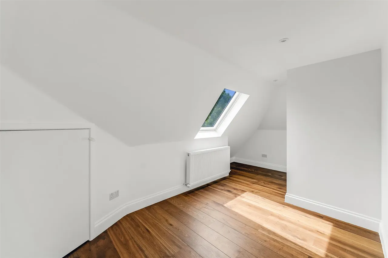 Silverthorn Gardens, North Chingford, E4 8BP, photo 25