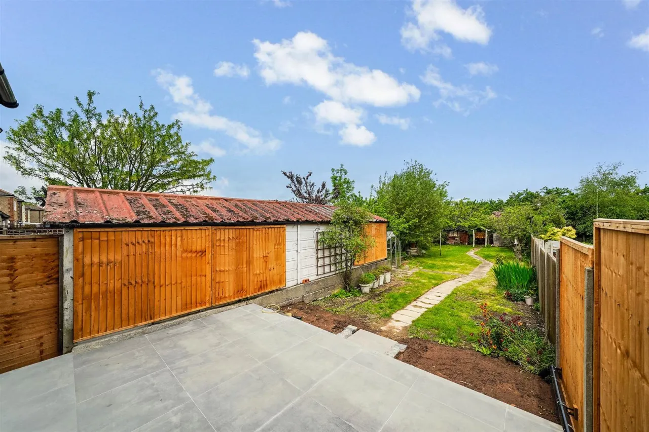 Silverthorn Gardens, North Chingford, E4 8BP, photo 35