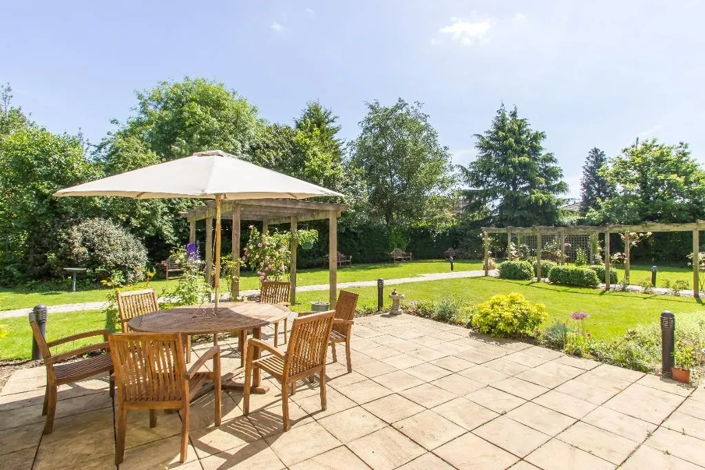 Wren Court, Warlingham, photo 7