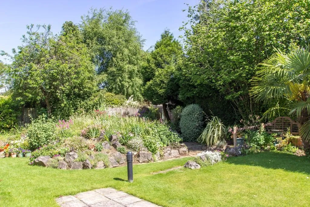 Wren Court, Warlingham, photo 9