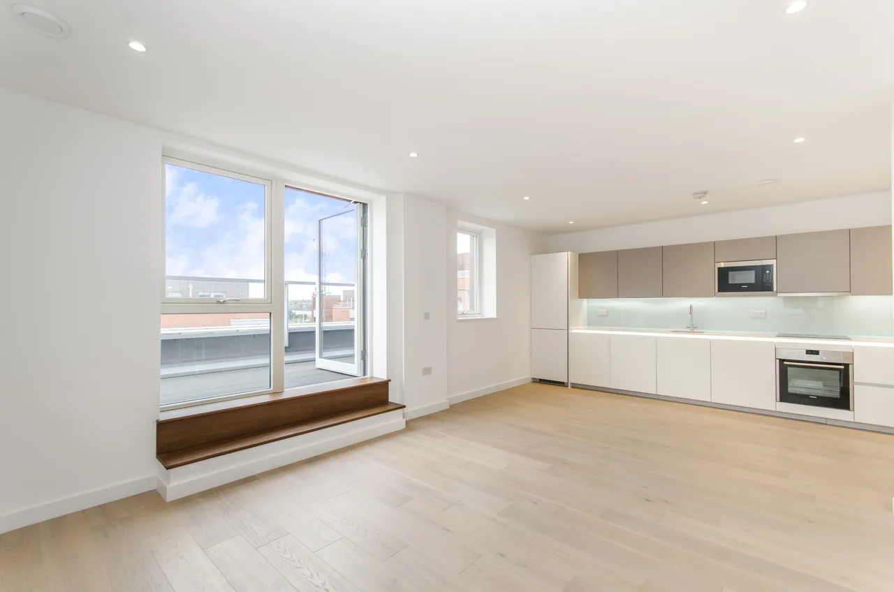 Flat 24, Burnell Building, 1 Wilkinson Close, London, photo 2