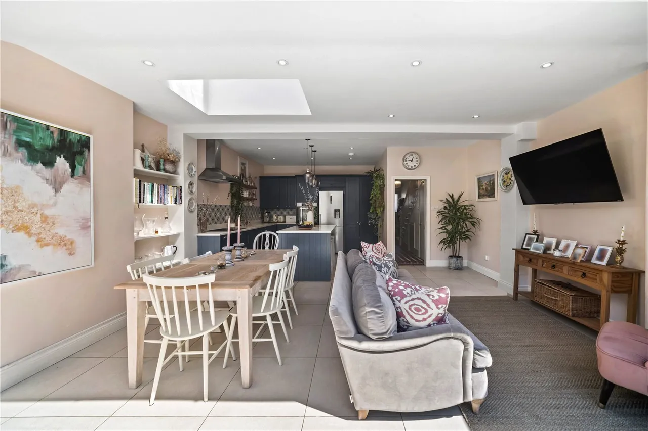Topsham Road, London, SW17, photo 16