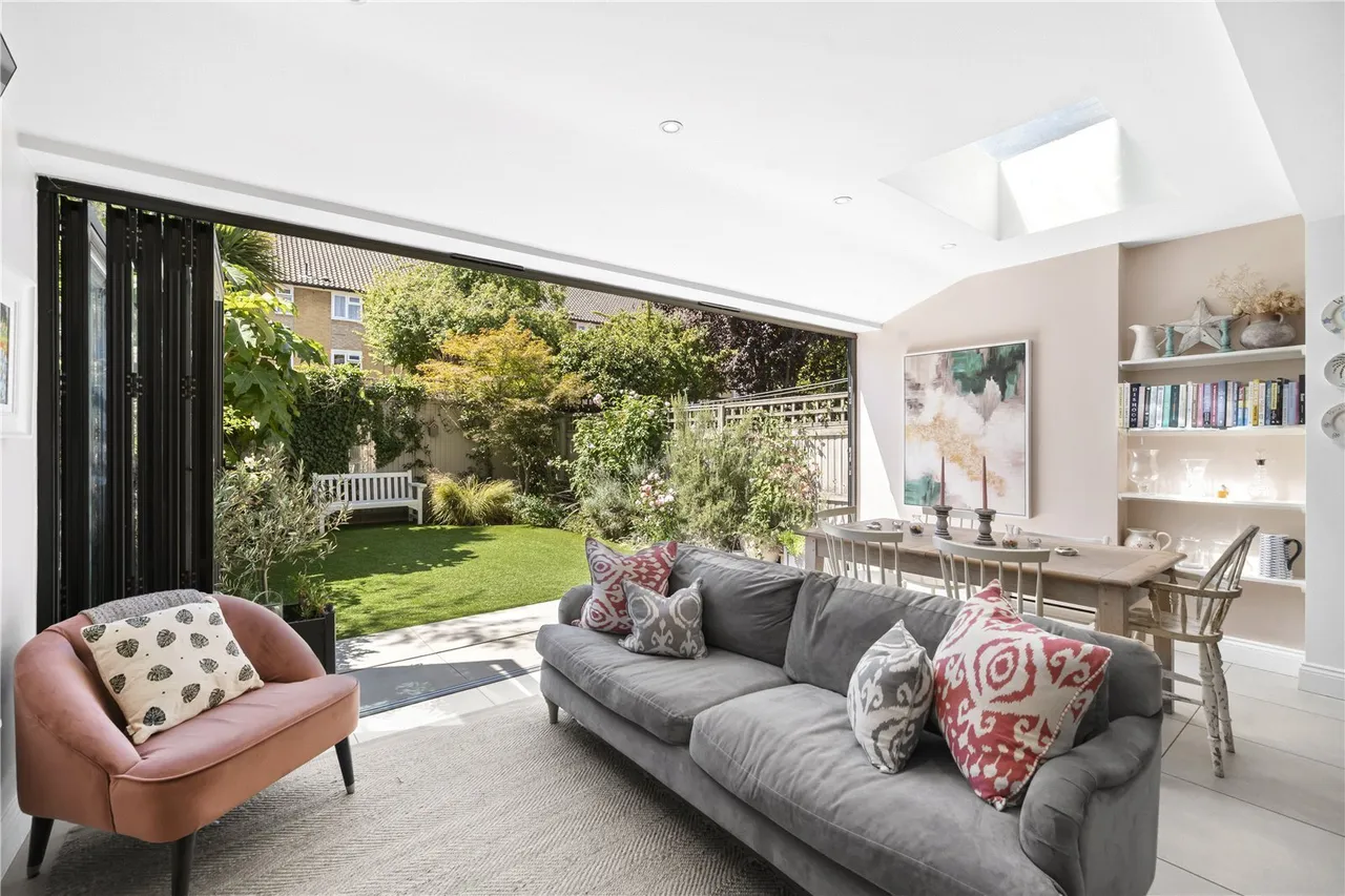 Topsham Road, London, SW17, photo 4