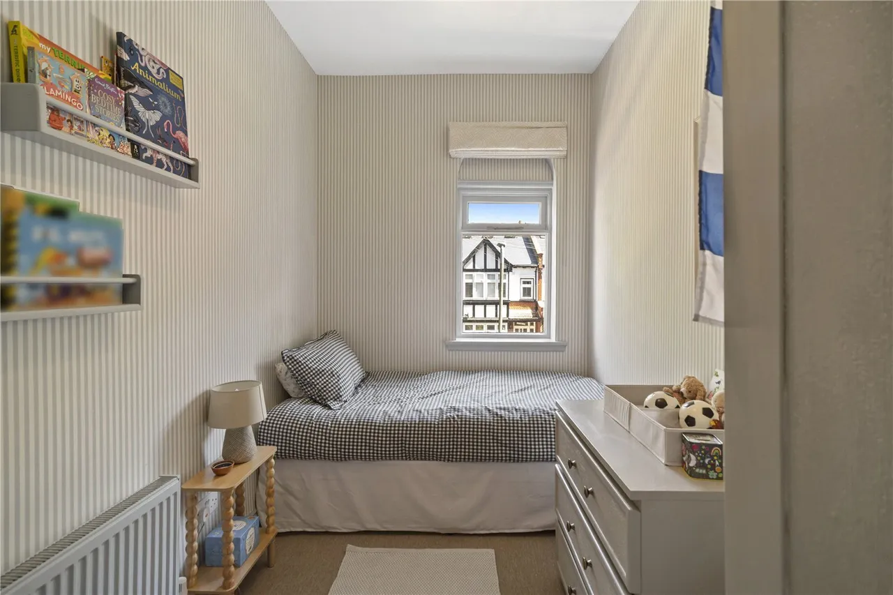 Topsham Road, London, SW17, photo 14