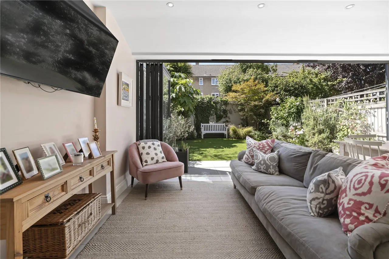 Topsham Road, London, SW17, photo 5