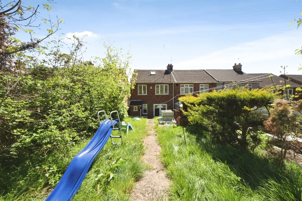 Bramingham Road, Luton, photo 11