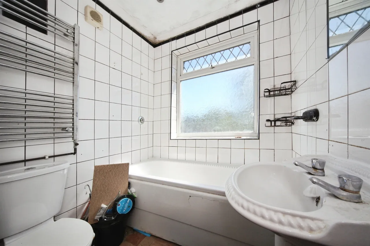 Bramingham Road, Luton, photo 3
