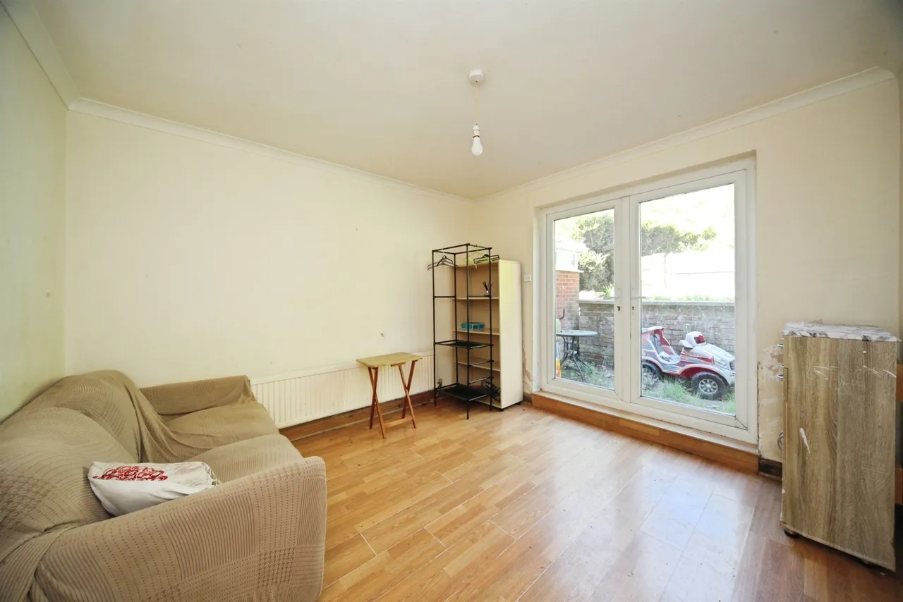 Bramingham Road, Luton, photo 4