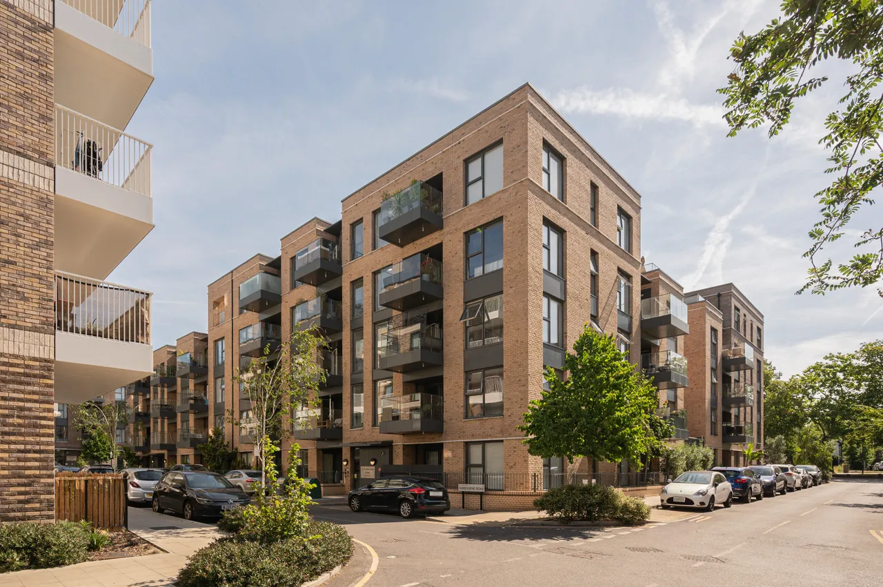 1 bed flat for sale — Flat 33, 10 Fairbourne Road (25%), LONDON