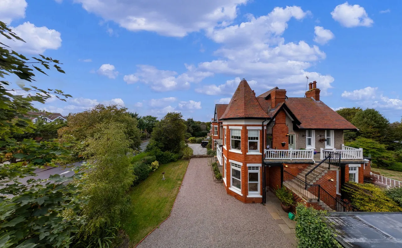 Clevelands, Meols Drive, West Kirby, photo 4