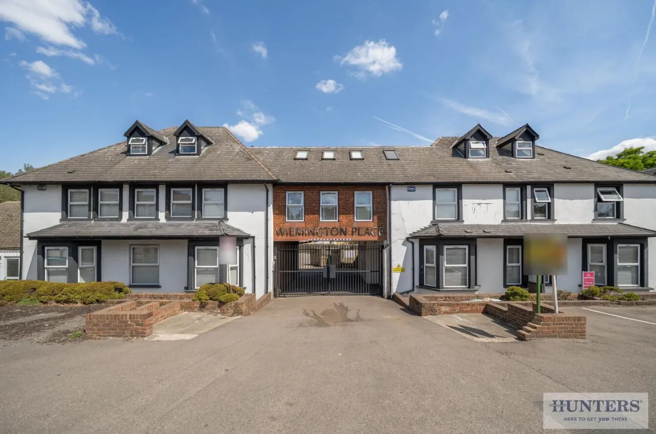 2 bed flat for sale, Hawley Road, Dartford, DA1