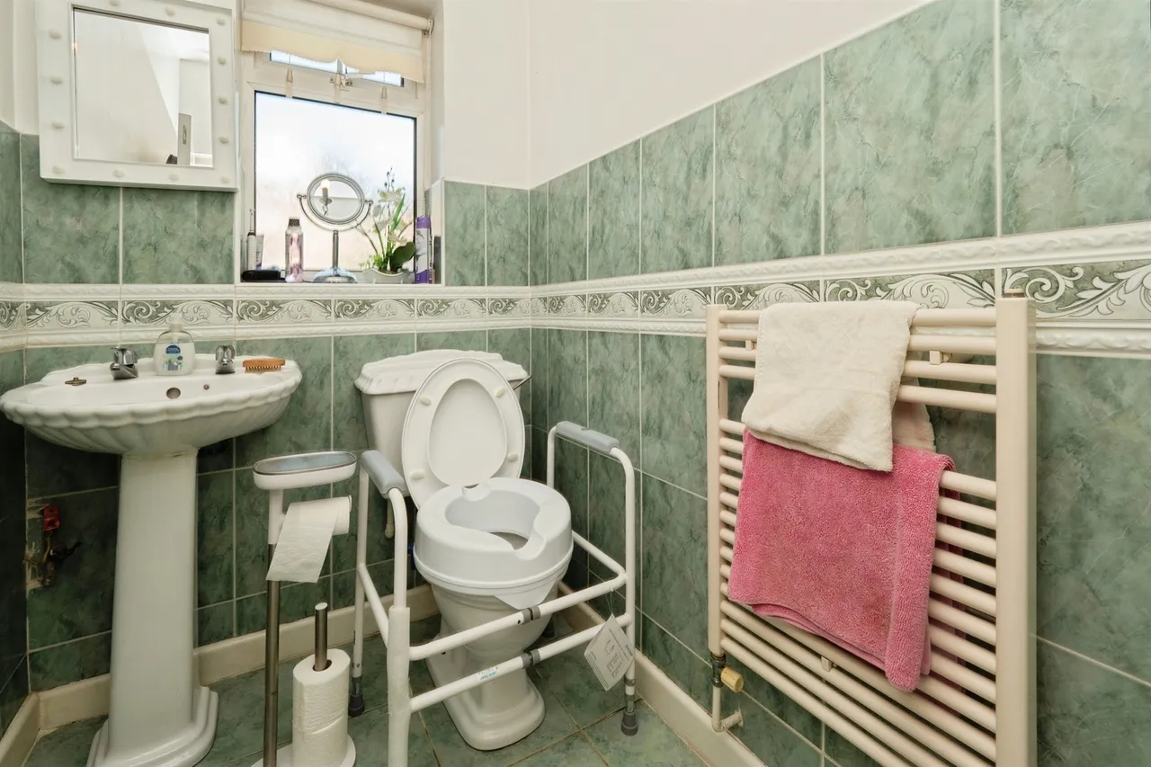 Seaton Road, Hornsea, HU18, photo 7