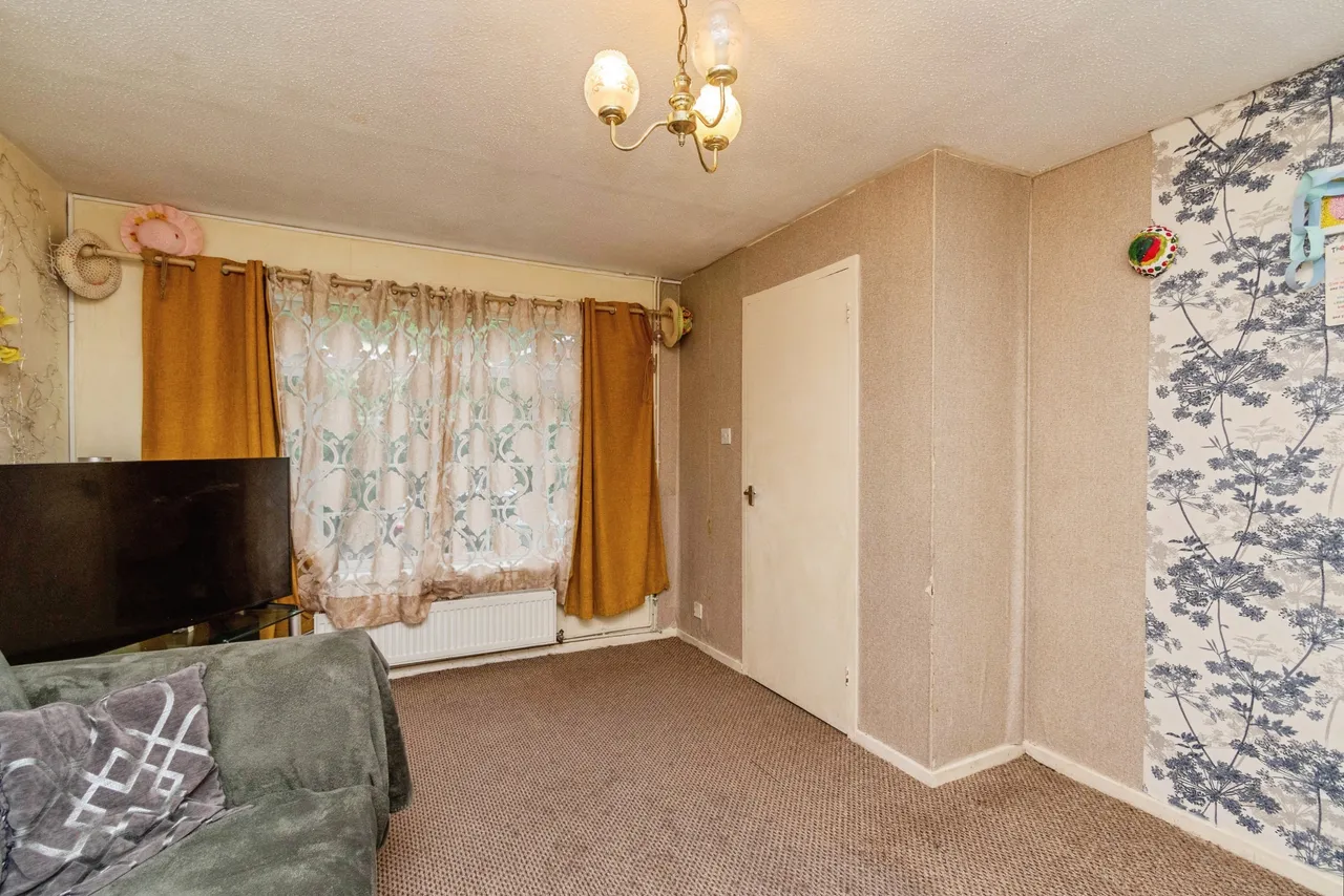 Lennox Gardens, Wolverhampton, WV3, photo 8