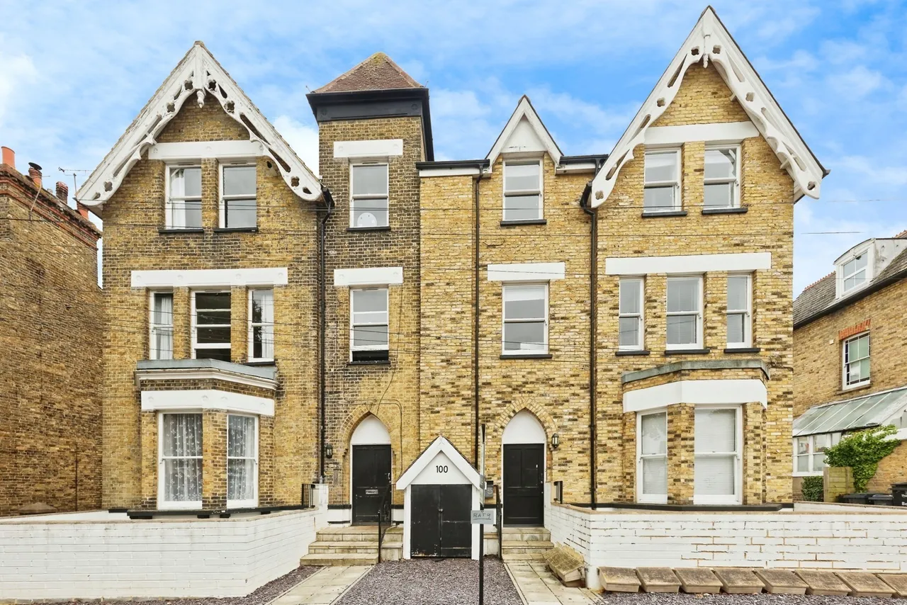 2 bed flat for sale, South Eastern Road, Ramsgate, CT11