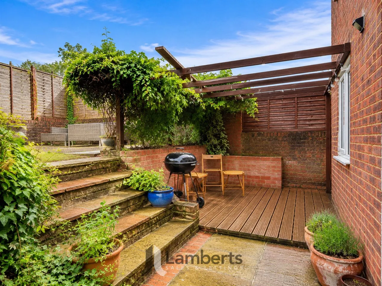 93 Redditch Road, Studley, photo 15