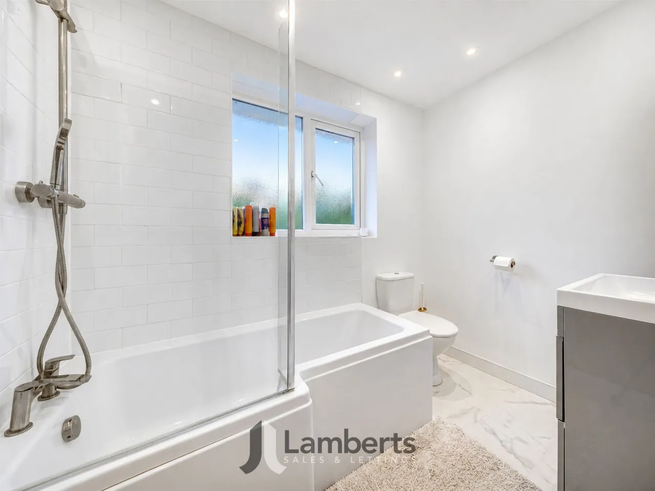 93 Redditch Road, Studley, photo 13