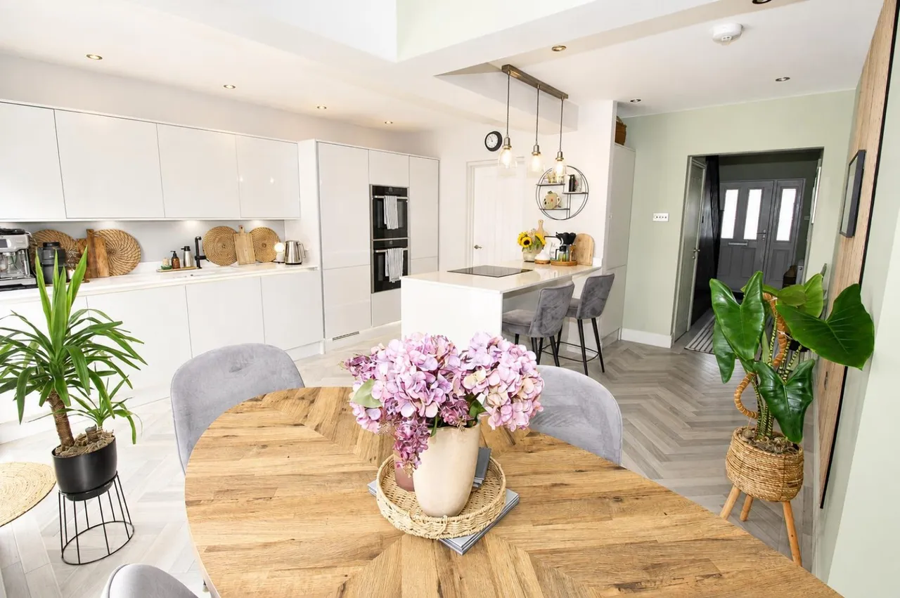 Causey Farm Road, Halesowen, photo 2