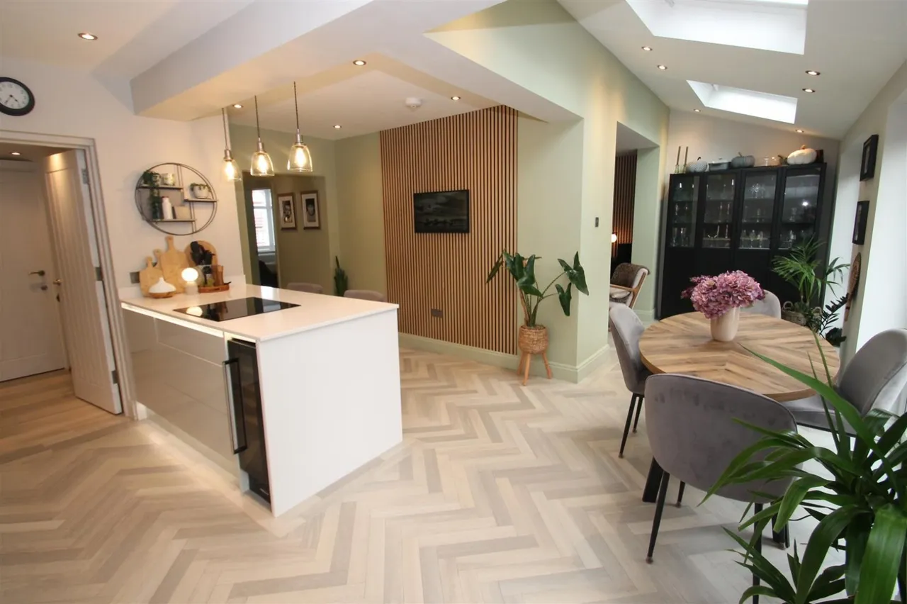 Causey Farm Road, Halesowen, photo 19