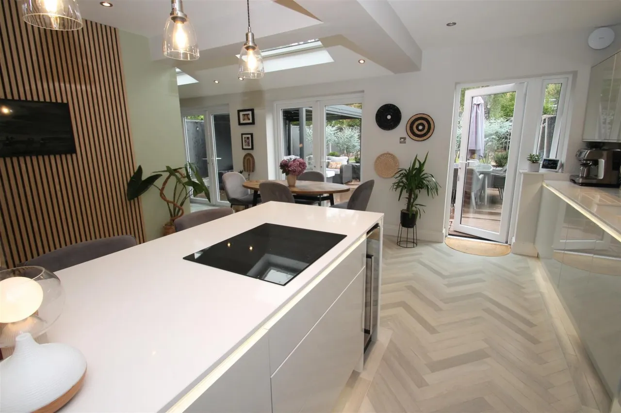 Causey Farm Road, Halesowen, photo 22