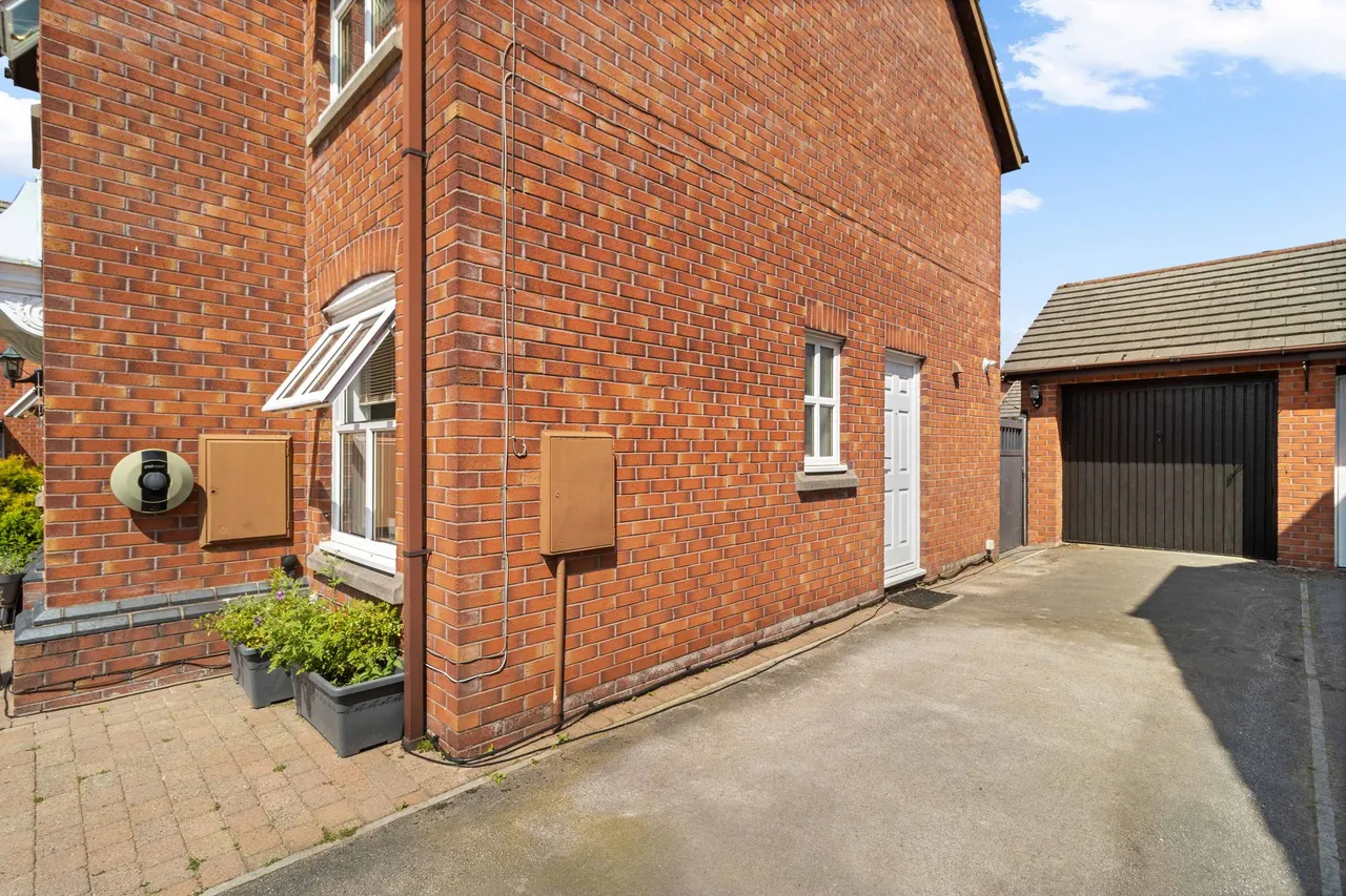 Kingsbury Close, Appleton, Warrington, Warrington, WA4 5FF, photo 28