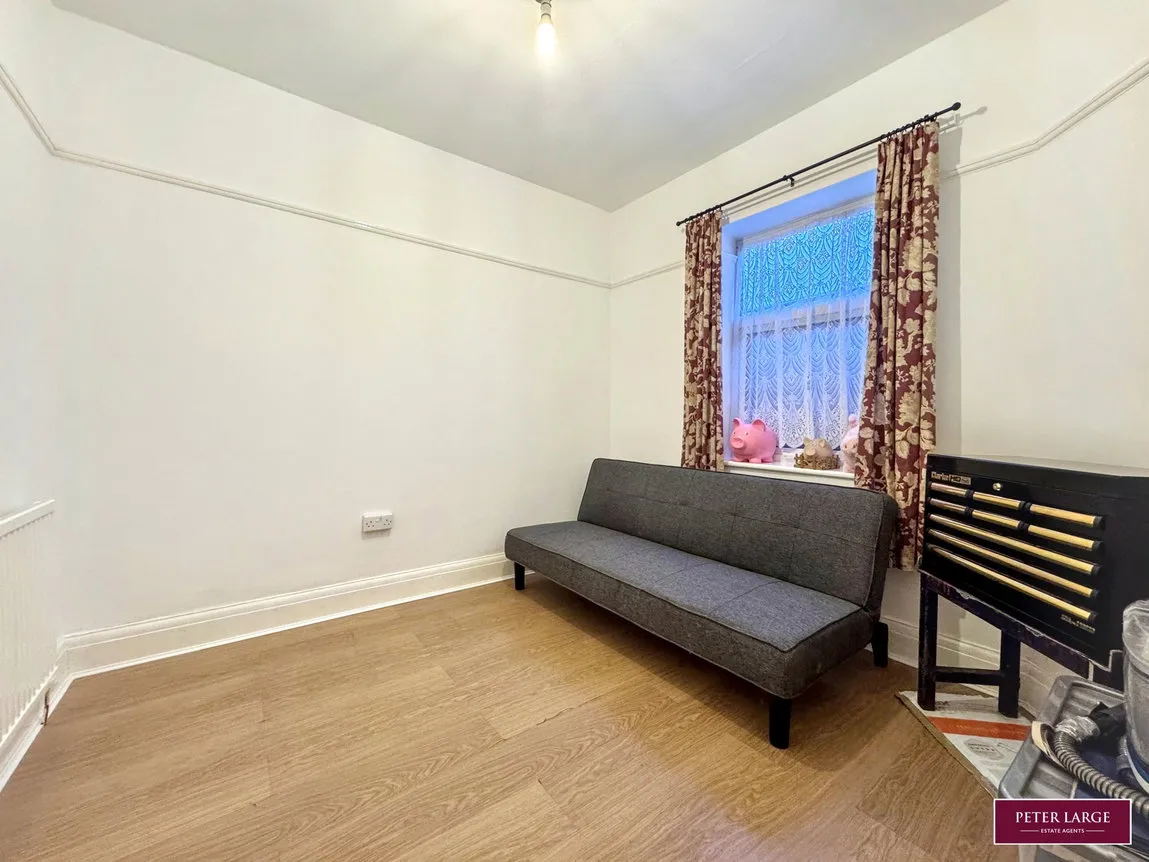 Rhuddlan Road, Rhyl, LL18, photo 7