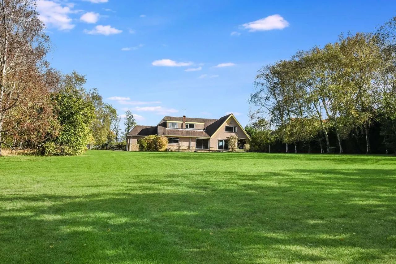 Drapers Corner, Greensted, CM5, photo 15