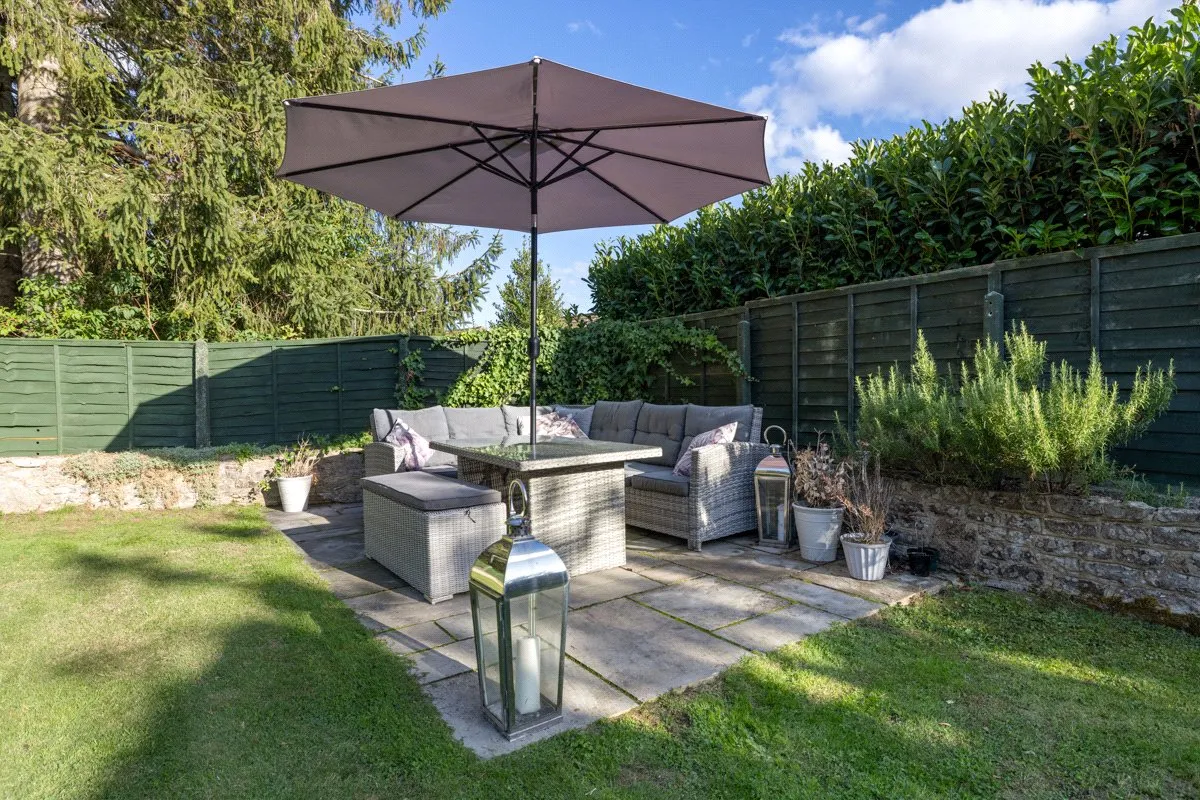 Whitfield Close, Haslemere, GU27, photo 18