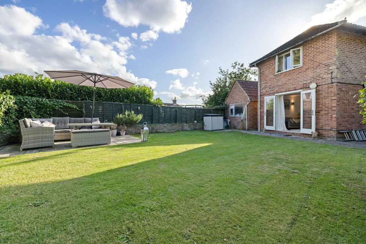 Whitfield Close, Haslemere, GU27, photo 21
