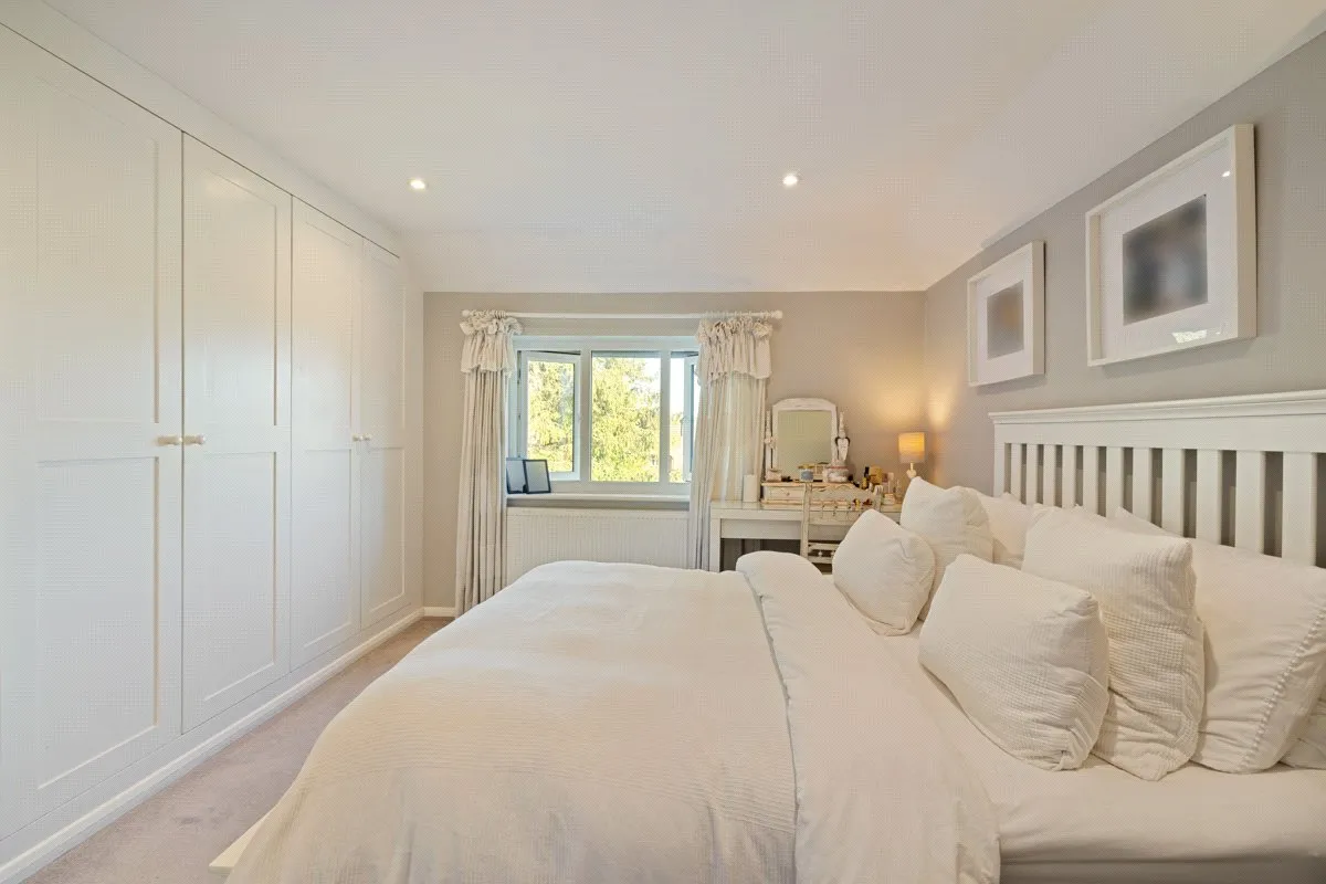 Whitfield Close, Haslemere, GU27, photo 10