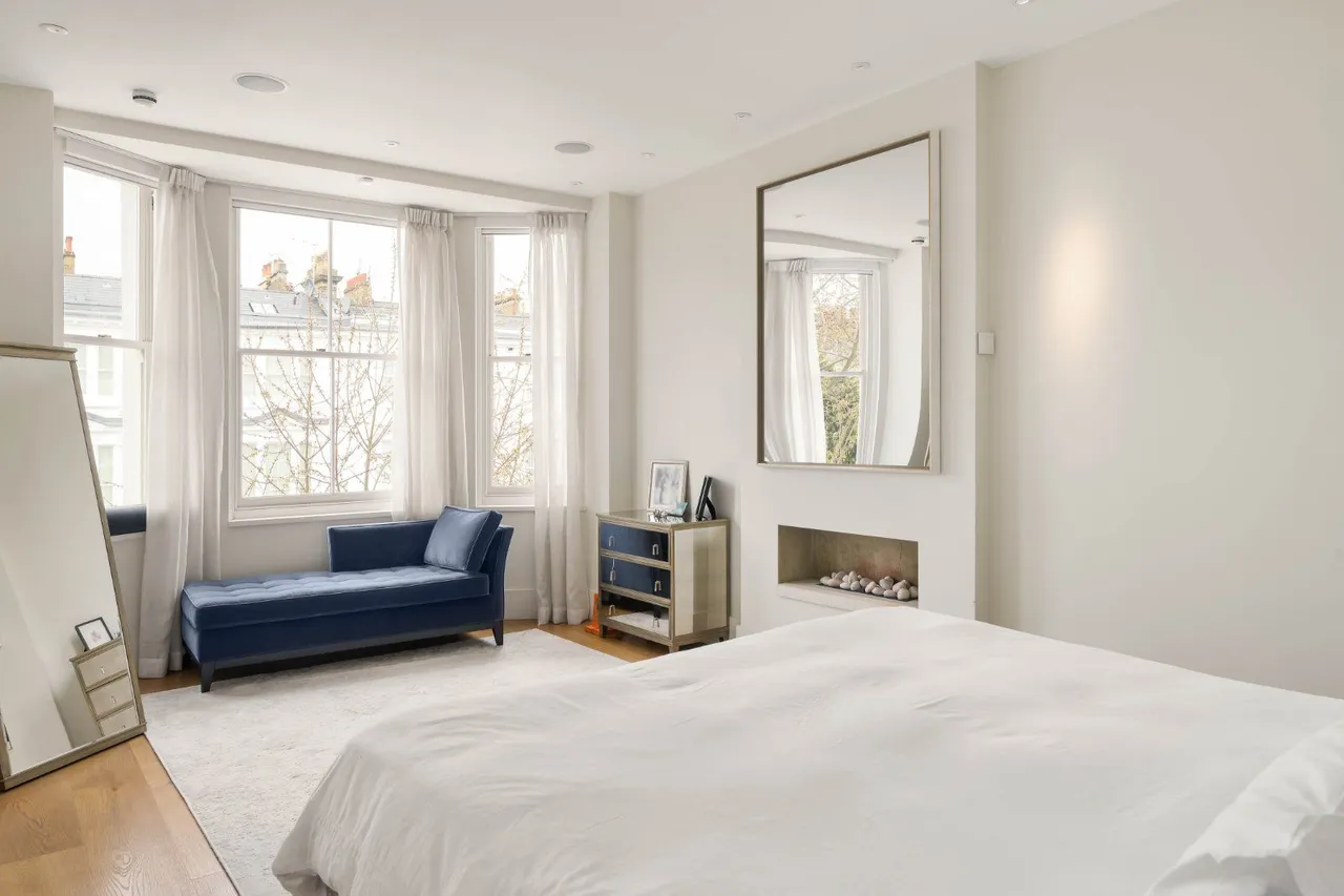 Brunswick Gardens, Kensington, London, W8 4AJ, photo 8