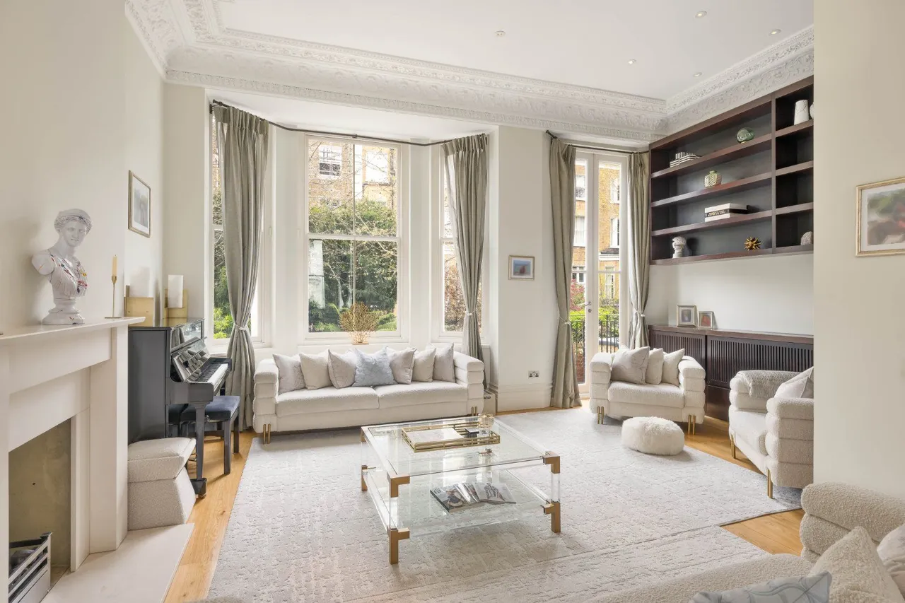 Brunswick Gardens, Kensington, London, W8 4AJ, photo 3