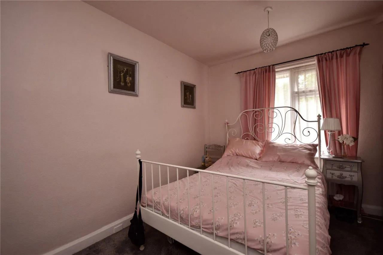 Hall Street, Royton, OL2, photo 9