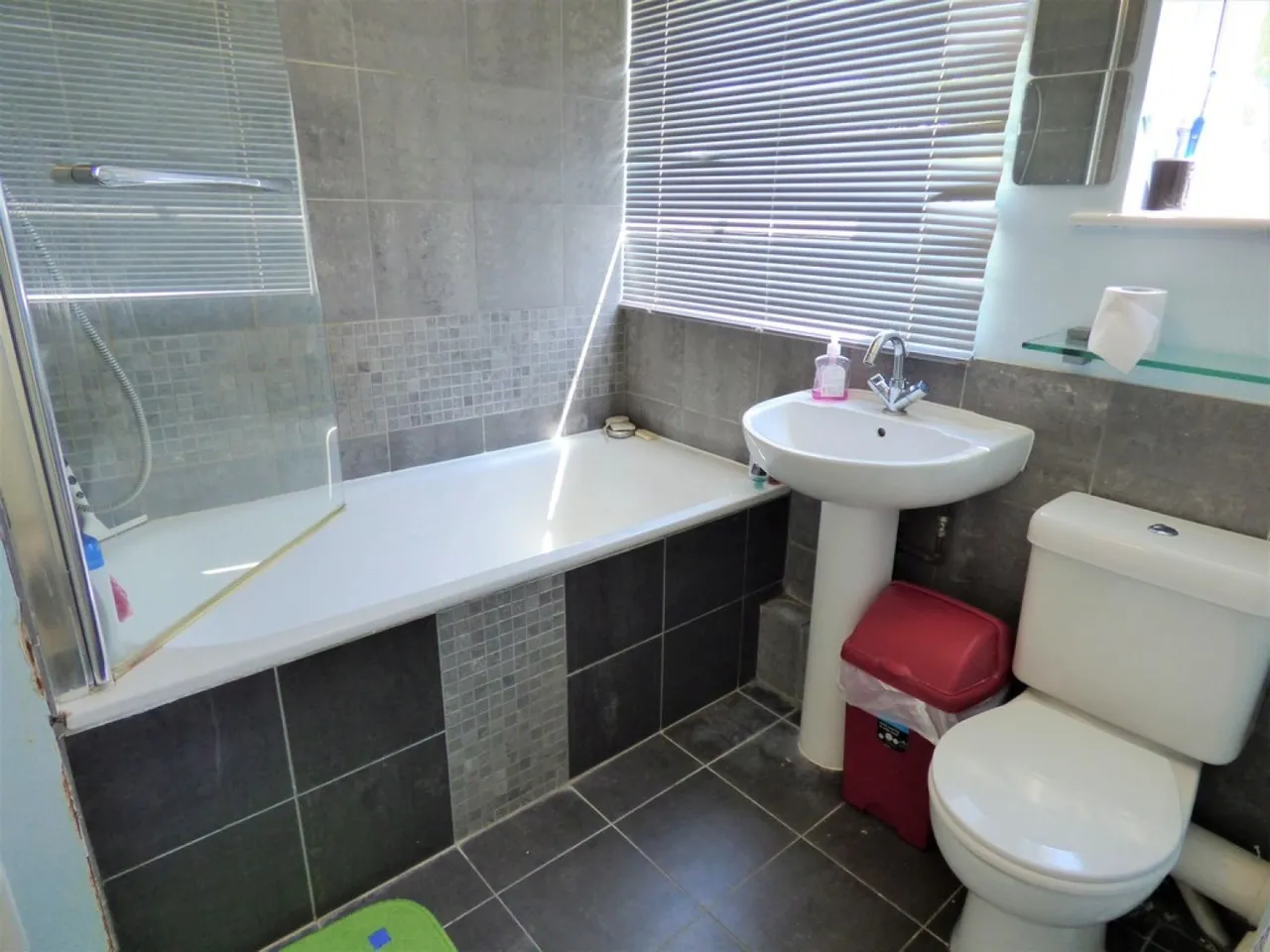 Chalk Ridge, Winchester, SO23, photo 7