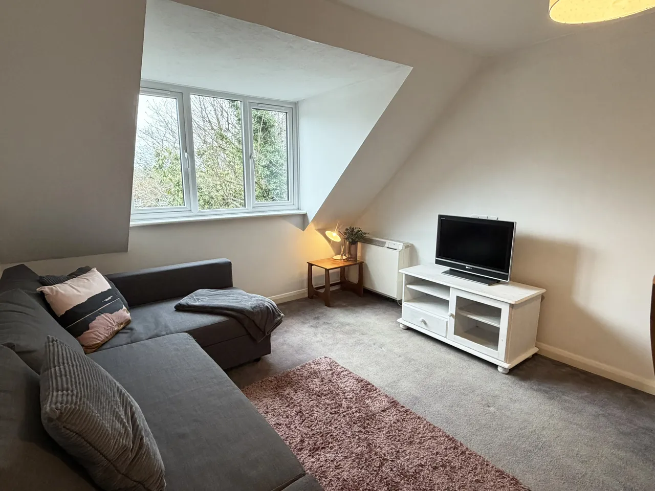 Bonehurst Road, Horley, photo 3