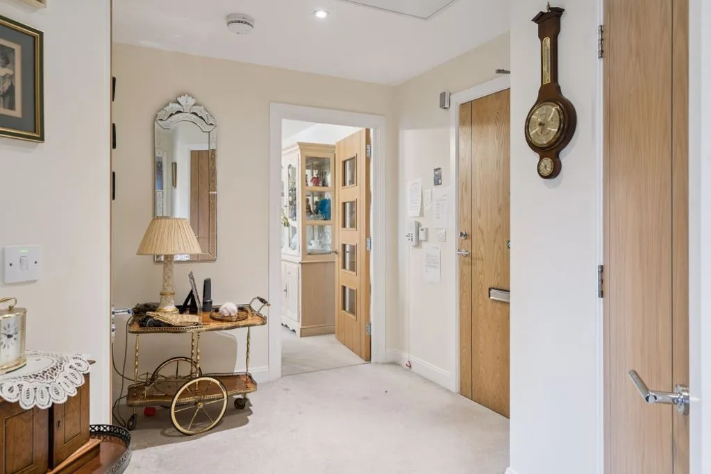 Marlow Road, Bourne End SL8 5SE, photo 16