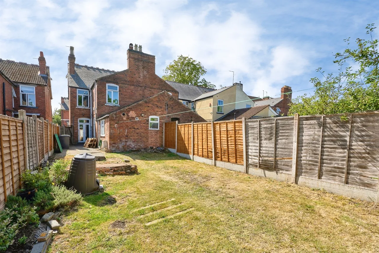 Avondale Road, Newbridge, Wolverhampton, photo 2