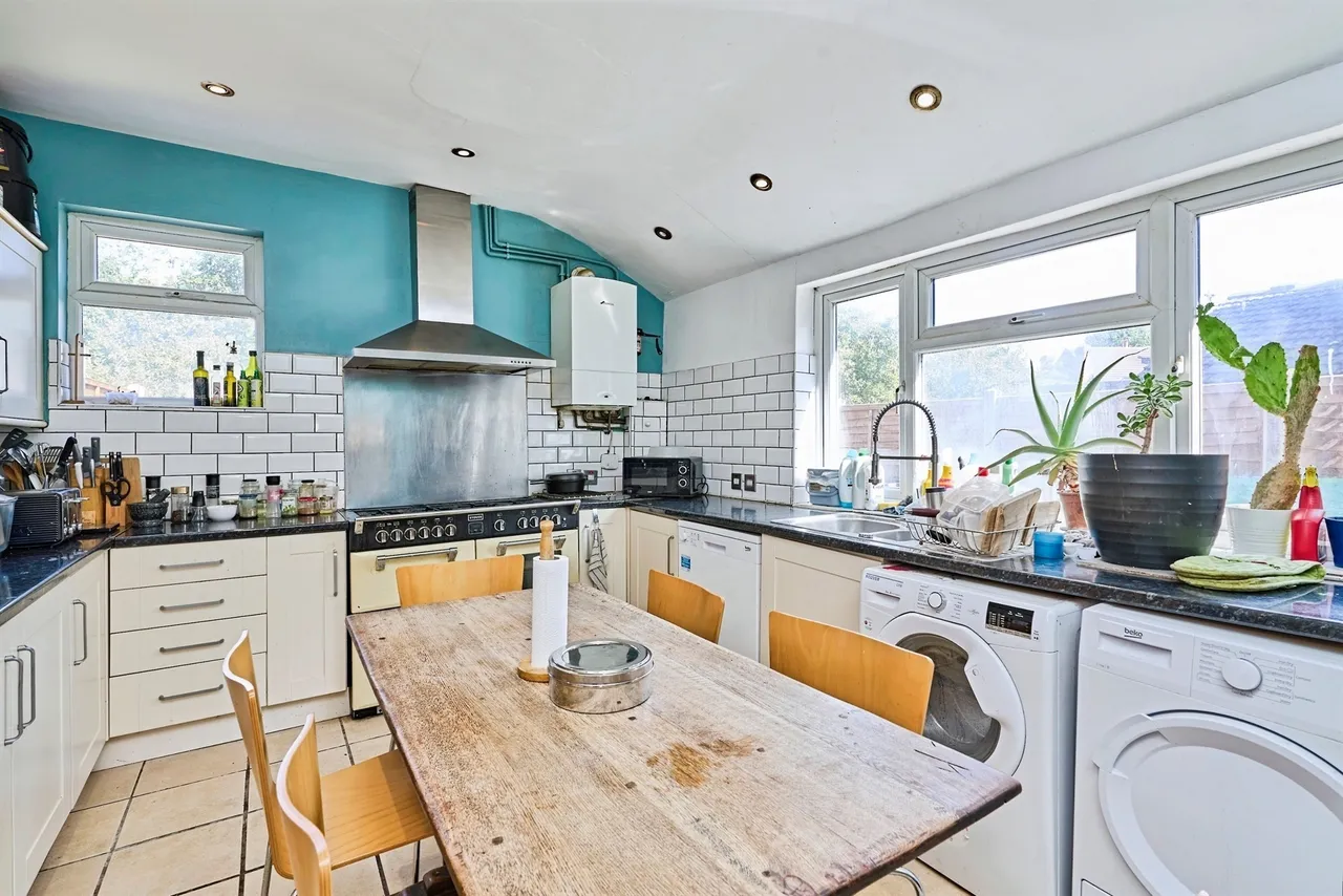 Avondale Road, Newbridge, Wolverhampton, photo 5