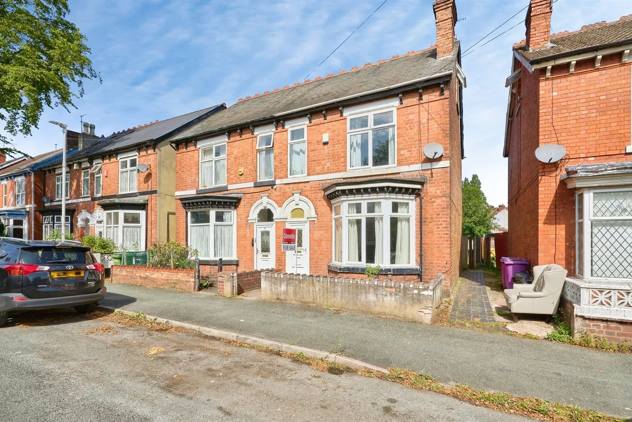 4 bed house for sale — Avondale Road, Newbridge, Wolverhampton