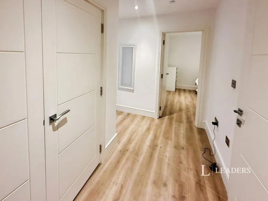 Wood Street, East Grinstead, RH19, photo 7