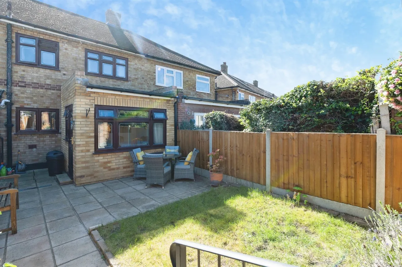 Nelson Road, Rainham, photo 12