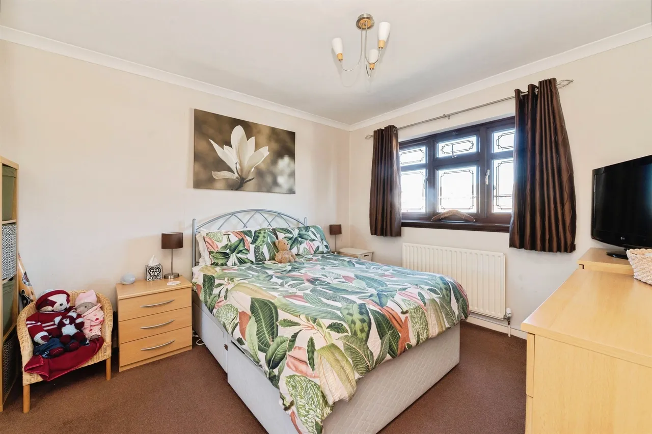 Nelson Road, Rainham, photo 9