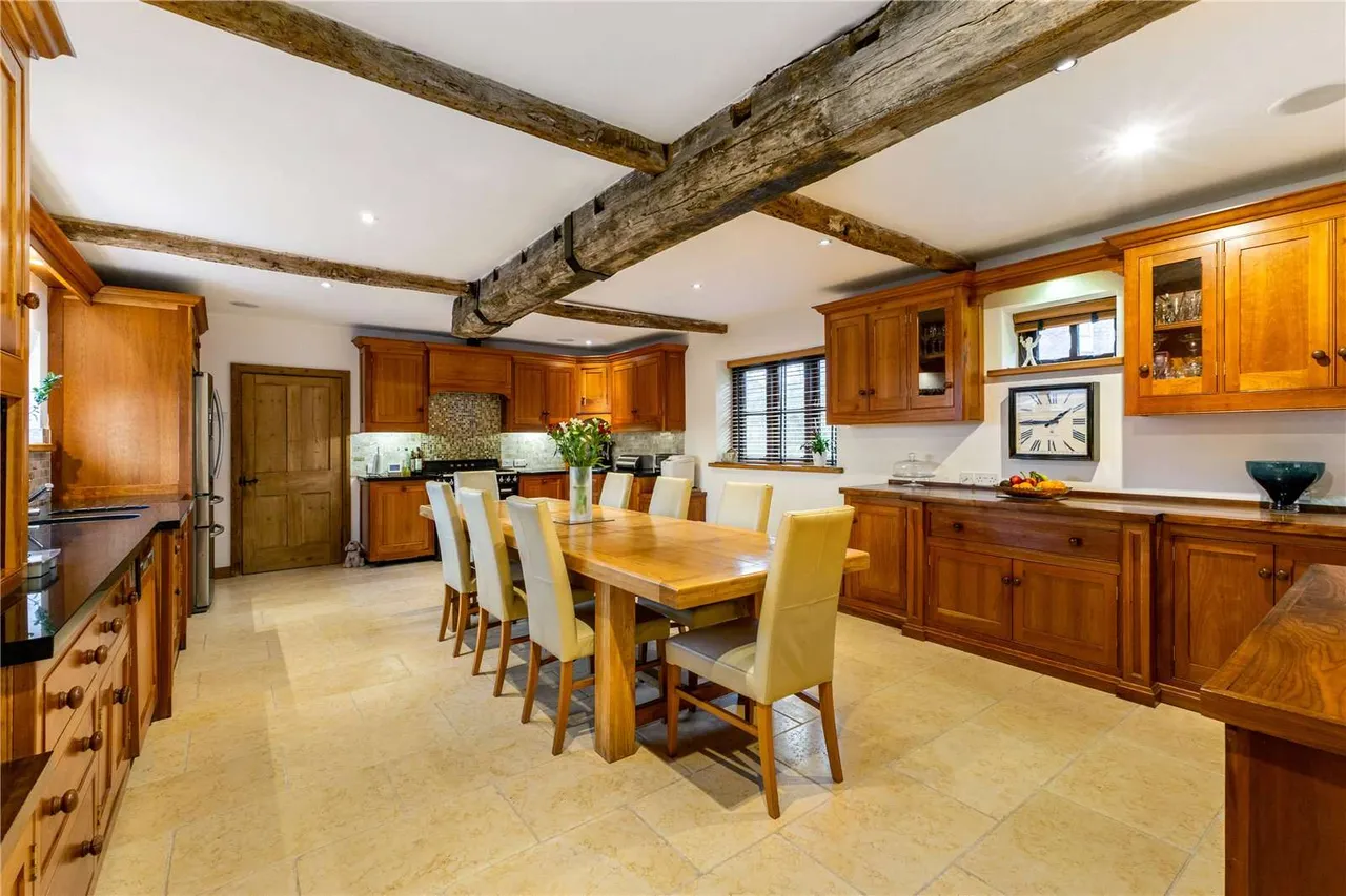 Church Lane, Loughton, Milton Keynes, Buckinghamshire, MK5 8AS, photo 8