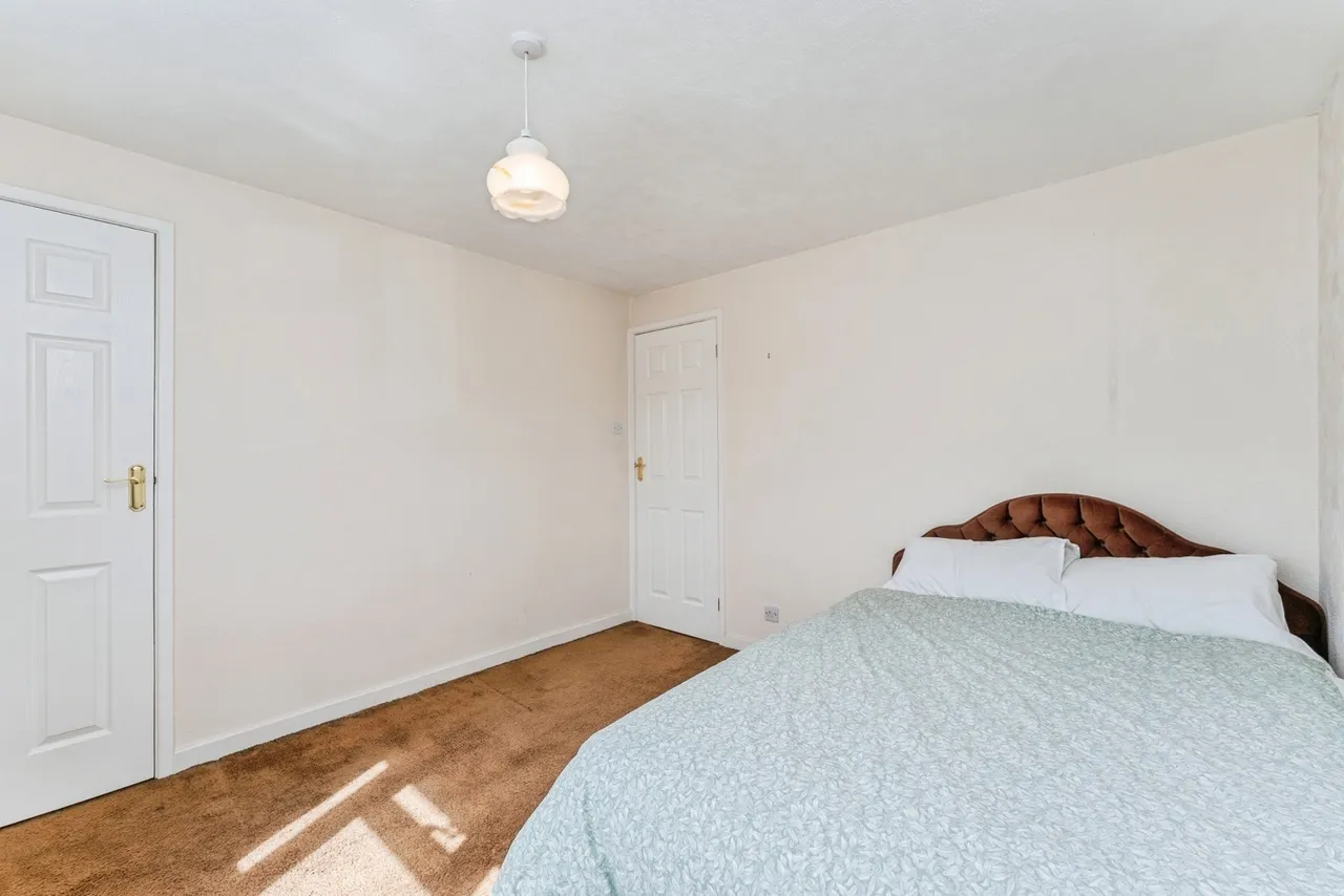 Dee Road, Mickle Trafford, CH2, photo 17