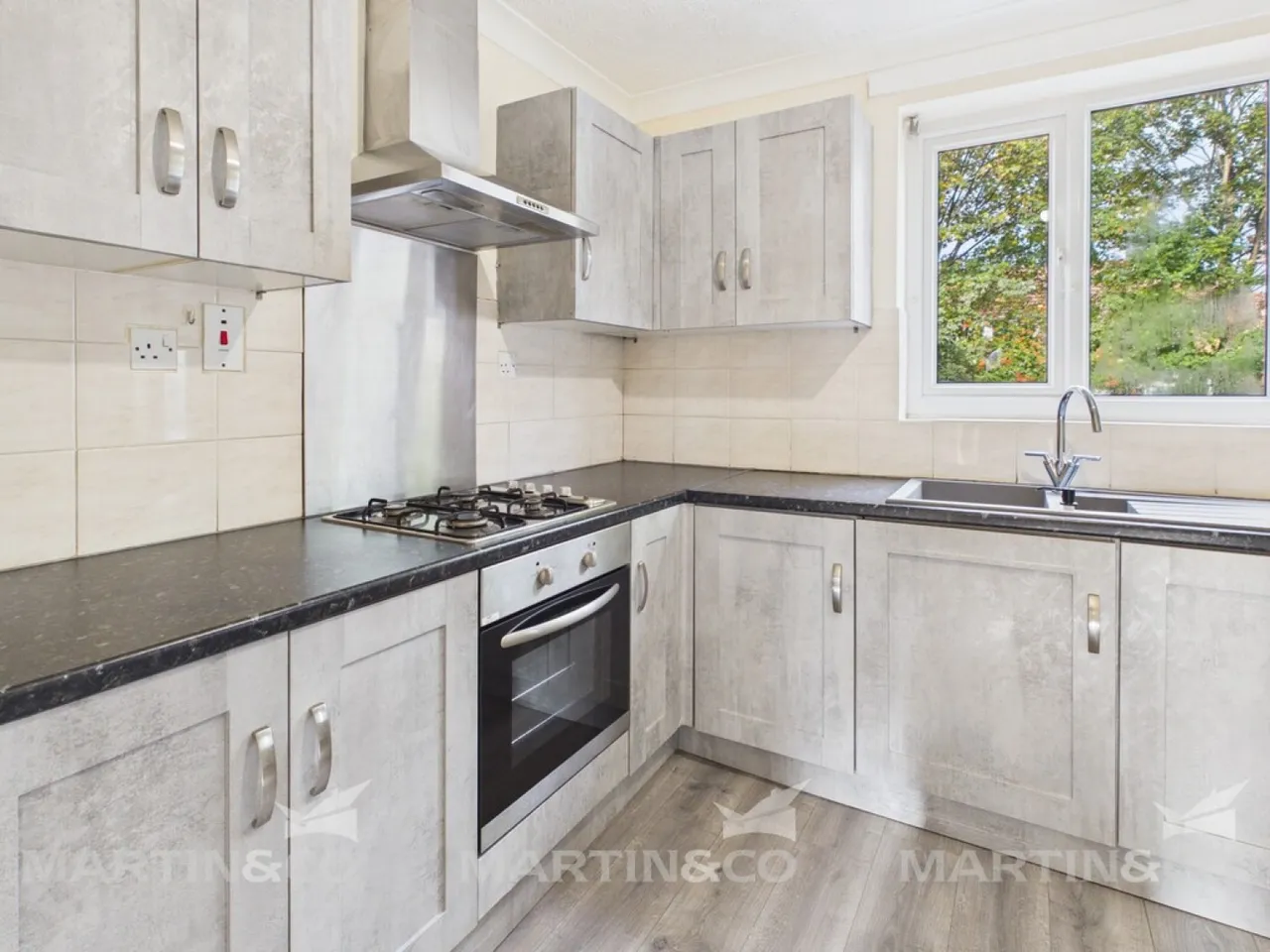Runnymede Road, Intake, DN2, photo 3
