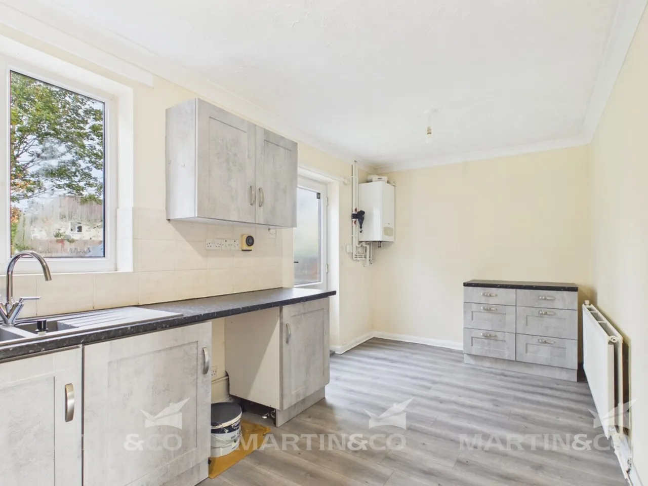 Runnymede Road, Intake, DN2, photo 5