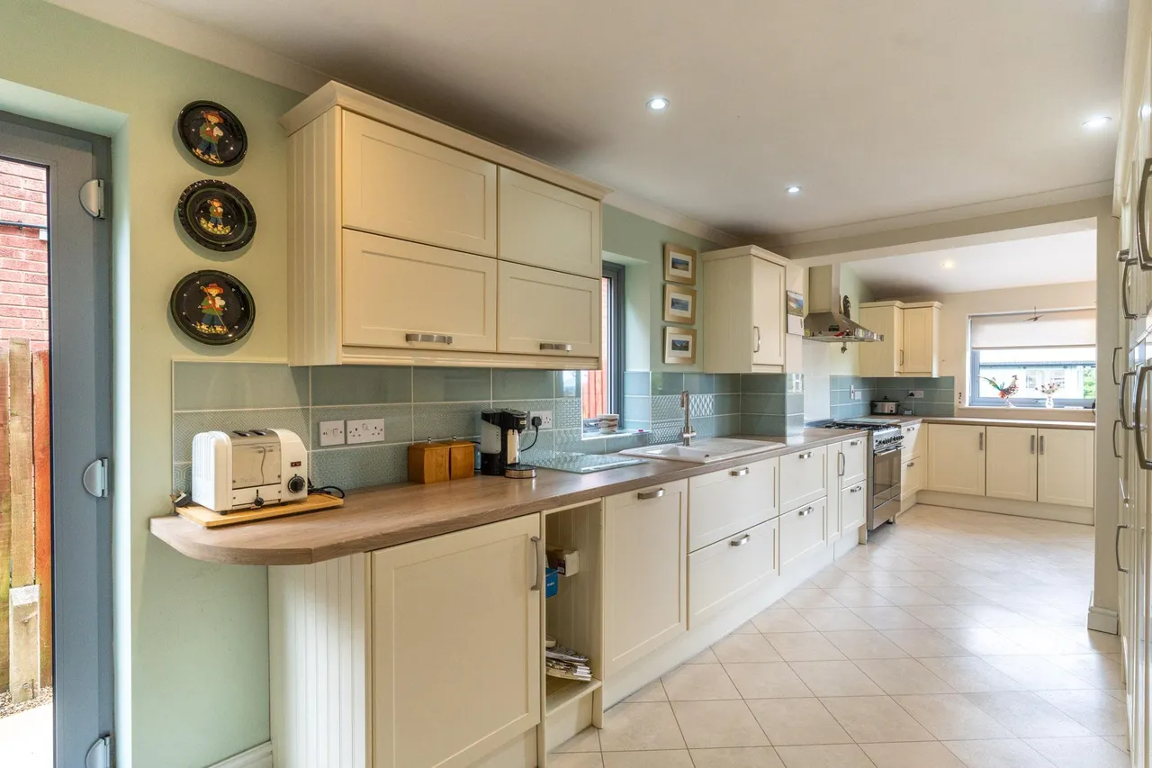 The Lea, Kidderminster, DY11, photo 6