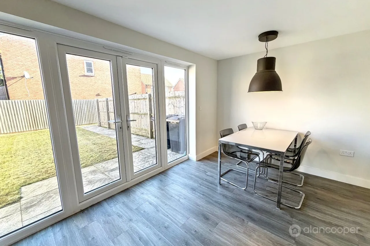 Sunburst Drive, Manor Fields, CV11, photo 5