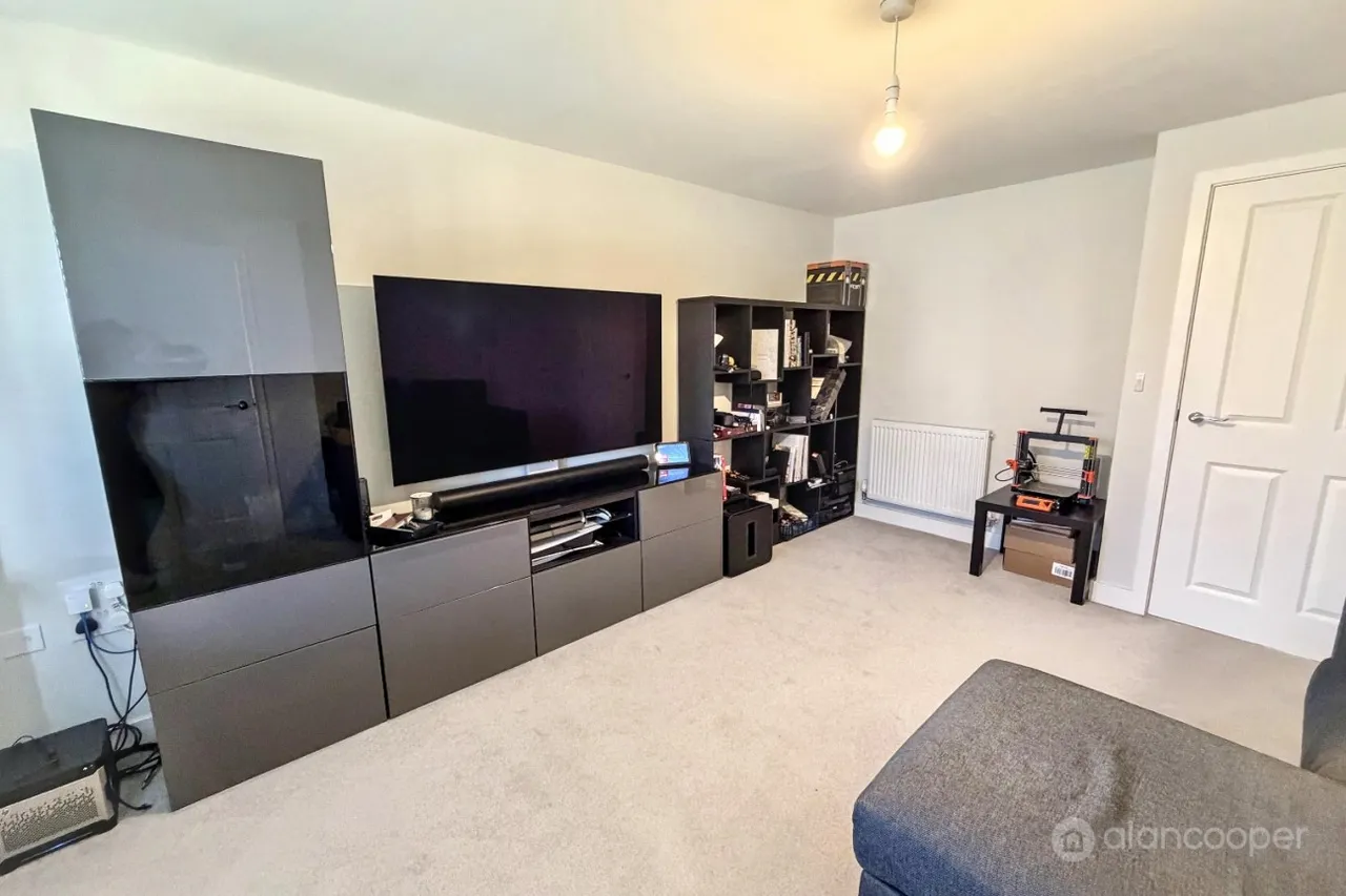 Sunburst Drive, Manor Fields, CV11, photo 3